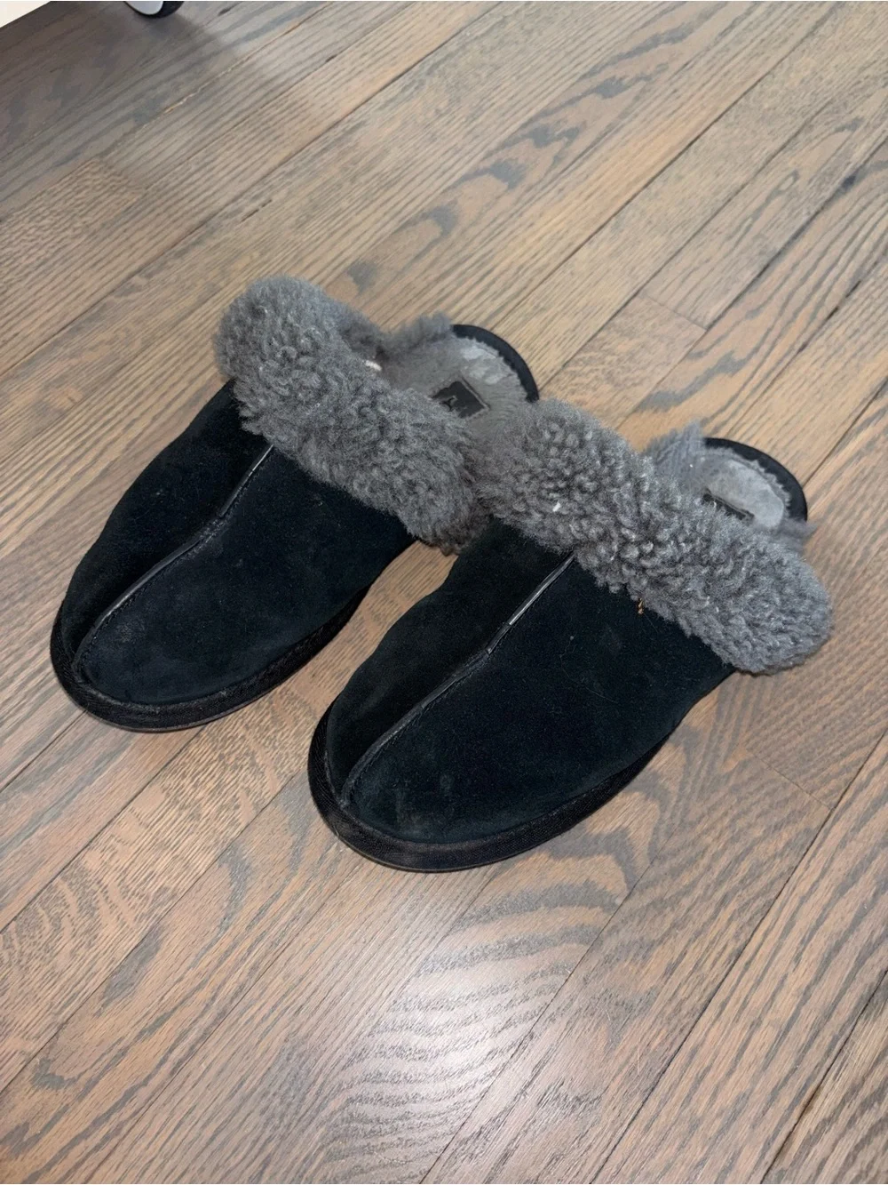 UGG Women's Black Scuffette II Slippers - Picture 5 of 8